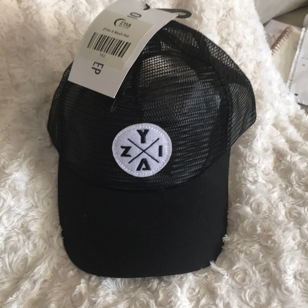 Zyia hat